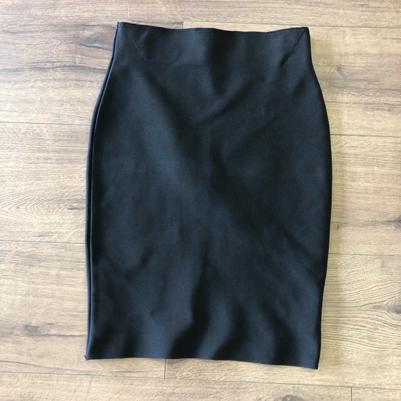 CHELSEA-HIGH WAISTED BANDAGE PENCIL SKIRT SLIP IN black colour - Picture 4 of 6